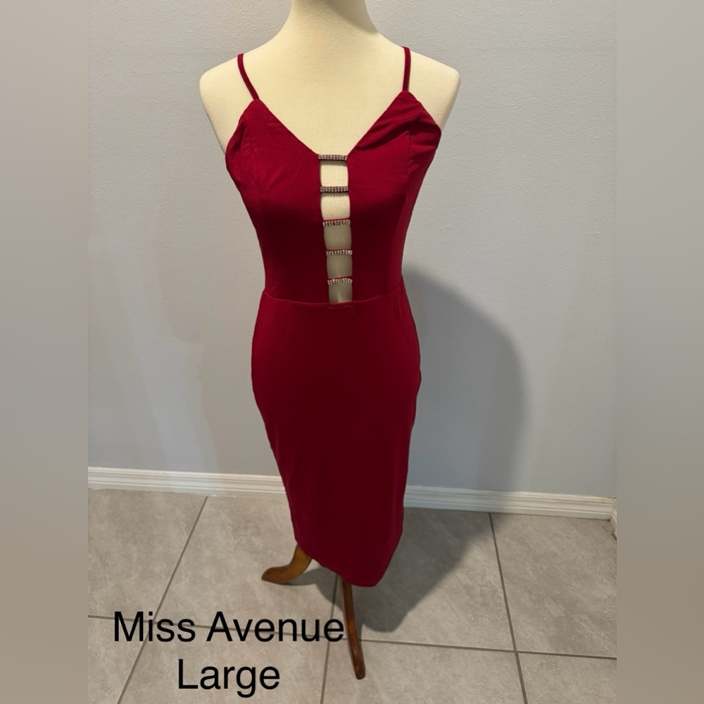 Miss Avenue Bold Red Midi Dress